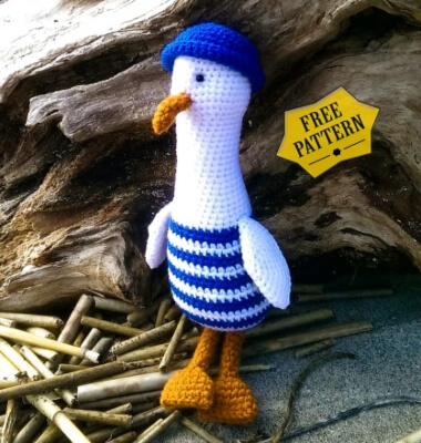 Amigurumi Seagull Crochet Pattern by Marina Palchevsjaya