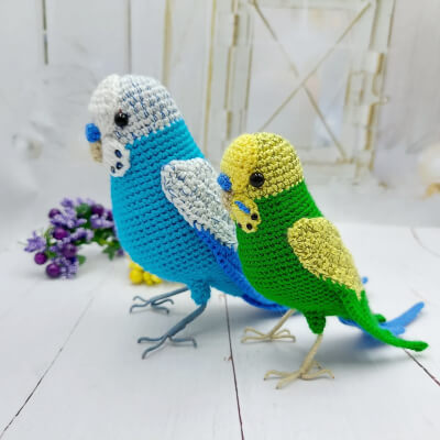 Crochet Budgie with Flexible Feet Pattern by SvetaCrochet