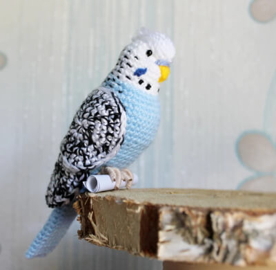 Easy Crochet Budgie Pattern by TNGiftsUA