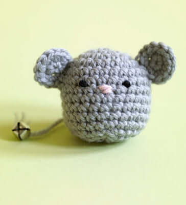 Amigurumi Mouse Cat Toy Pattern by Lion Brand Yarn