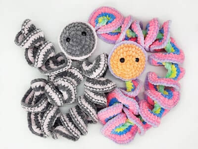 Giant Worry Worm Crochet Pattern by Amigurumi Patterns PDF