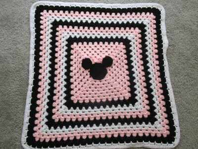 Minnie Mouse Crochet Blanket by KathieSewHappy