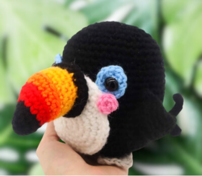 Amigurumi Toucan Crochet Pattern by Stringy DingDing