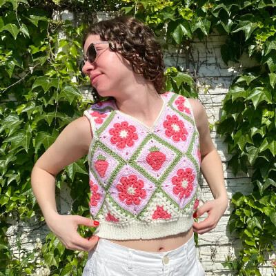 Strawberry Sweater Vest Crochet Pattern by CandyyarnShop