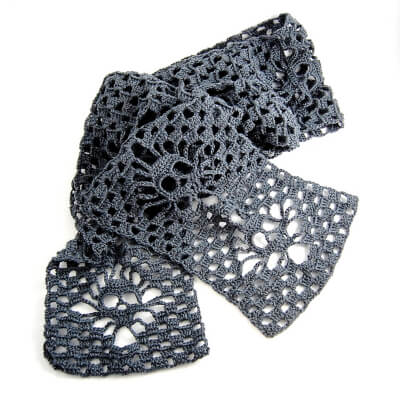 Narrow Crochet Skull Scarf Pattern by Karin Kaufmann